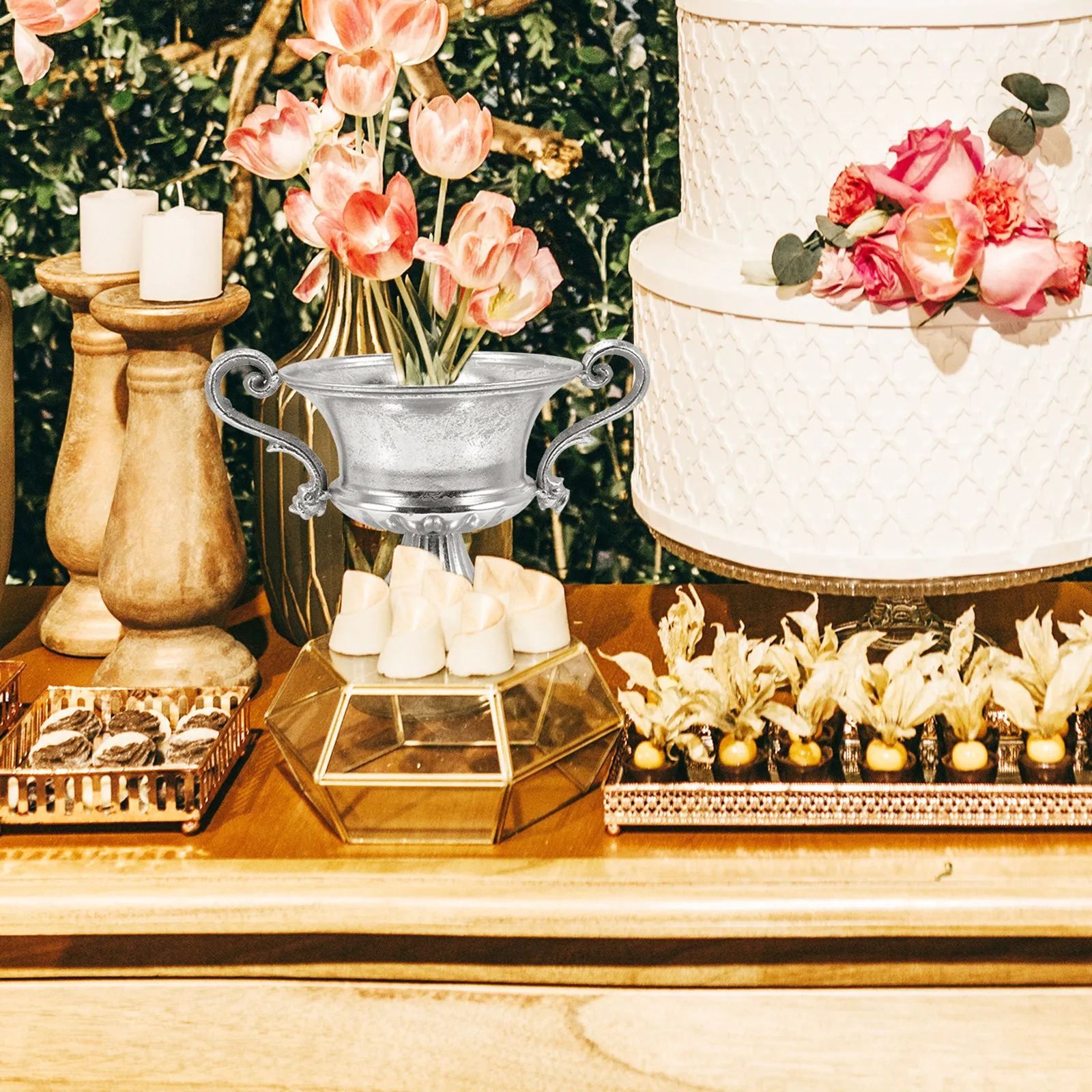 

Retro Silver Flower Vase Premium Iron Decorative Vase Home Office Banquet Display Vintage Desktop Table Decor Centerpiece