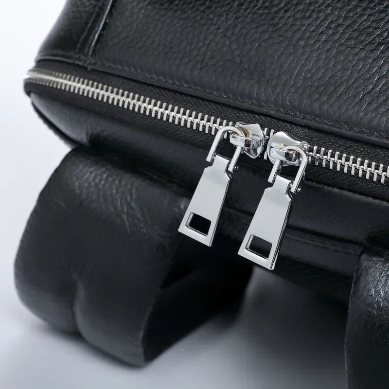 Men New Backpack Business High-quality Leather Cowhide Large Capacity Outdoor Travel Shoulders Bag Computer Bag Laptop Backpack