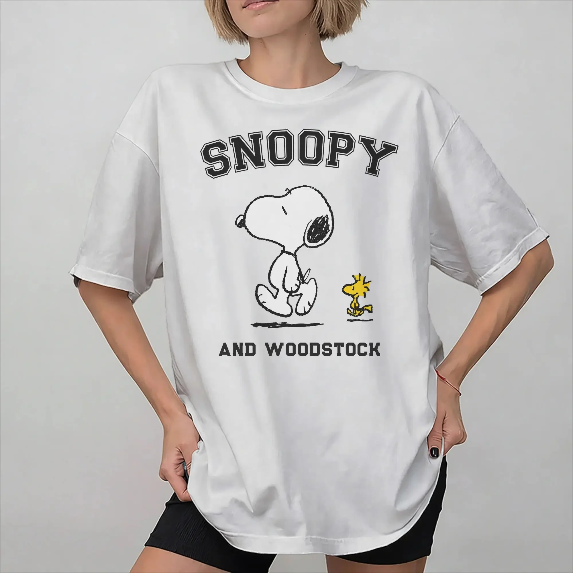 Grafikdruck, Snoopy-Cartoon-Hund-Motiv, T-Shirt für Damen, Herren und Kinder, aus reiner Baumwolle, kurzärmeliges Kleidungsstück. – Detail 13
