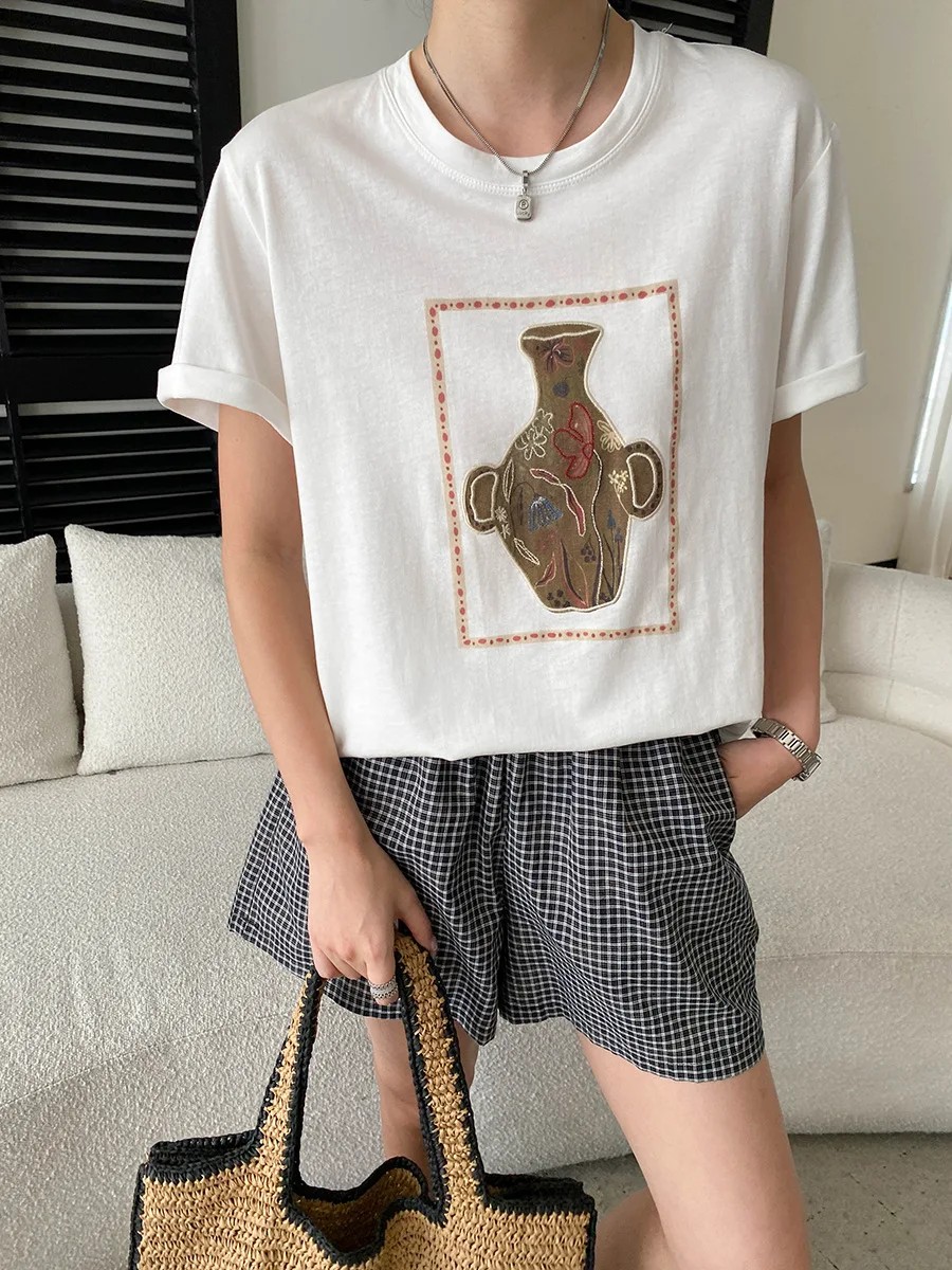 Sommerliches Damen-T-Shirt in einfarbigem Retro-Stil mit Vase-Stickerei, Rundhalsausschnitt, lockerer, schlank machender, vielseitiger Schnitt und kurzen Ärmeln. – Detail 14