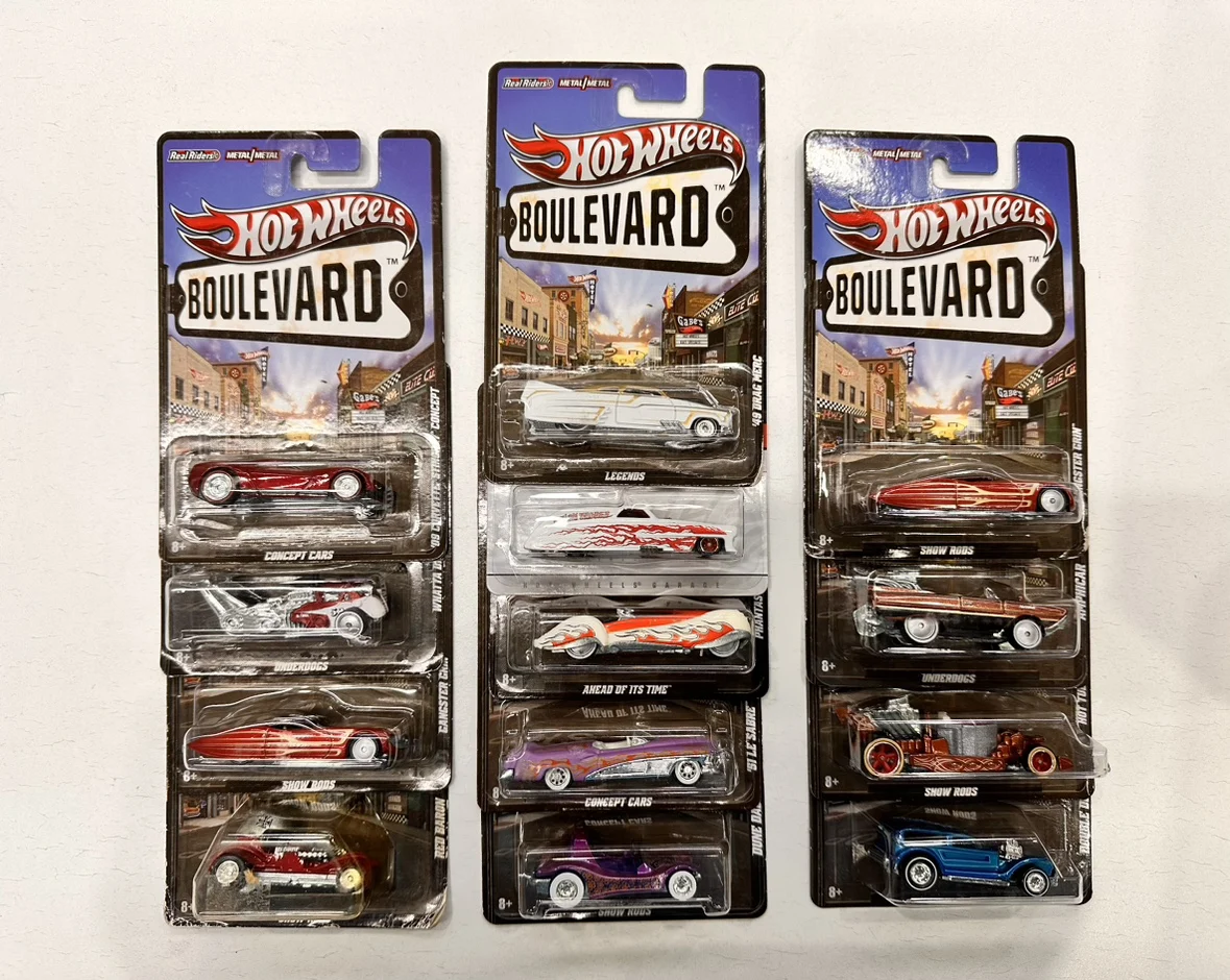 

Hot Wheels Old Version Boulevard 1/64 Metal Die-cast Model Collection Toy Vehicles GJT68