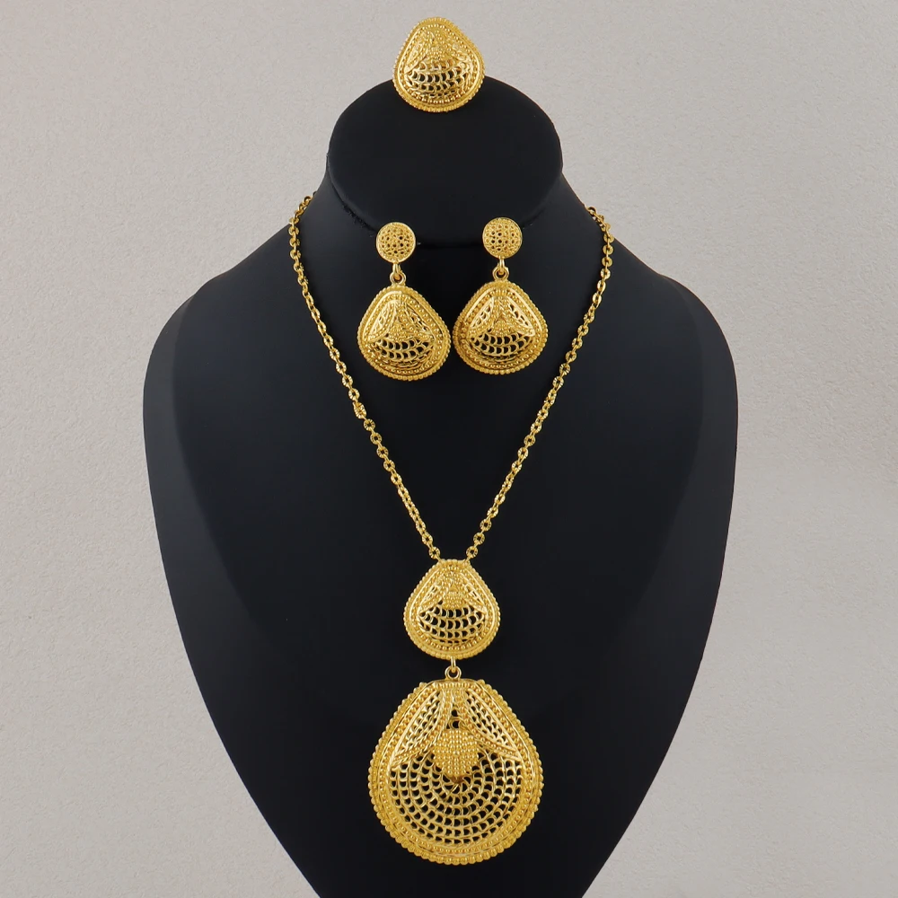 

Dubai Fashion 24k gold Noble Pendant Necklace Women Wedding Pendant Chain Earrings 2 Piece Set Jewelry Party Christmas Gift