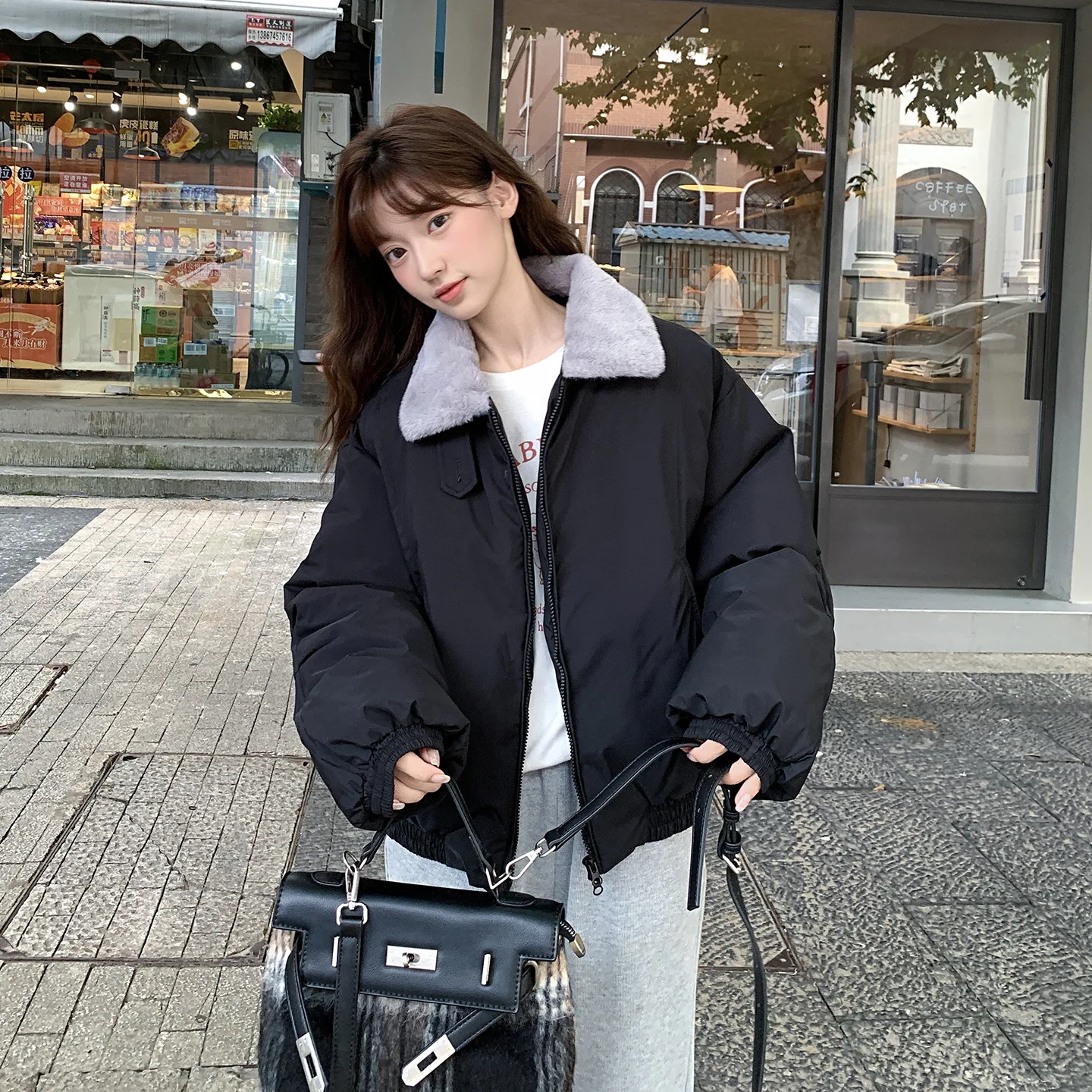 

Хлопковая одежда с воротником из овечьей шерсти для женской зимней одежды, корейская версия 2025 года из плотного хлопка для повседневной одежды