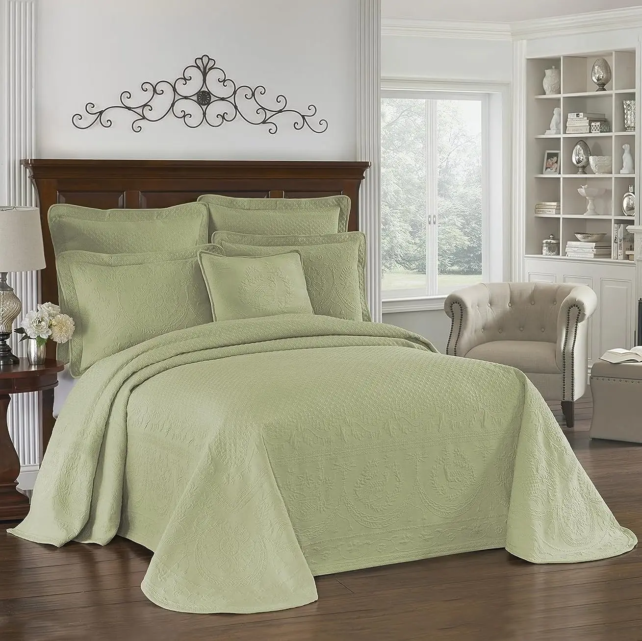 

Покрывало King Charles Modern Farmhouse Floral Matelasse, 100% хлопок, дышащее, размер King/Cal King, цвет шалфейный