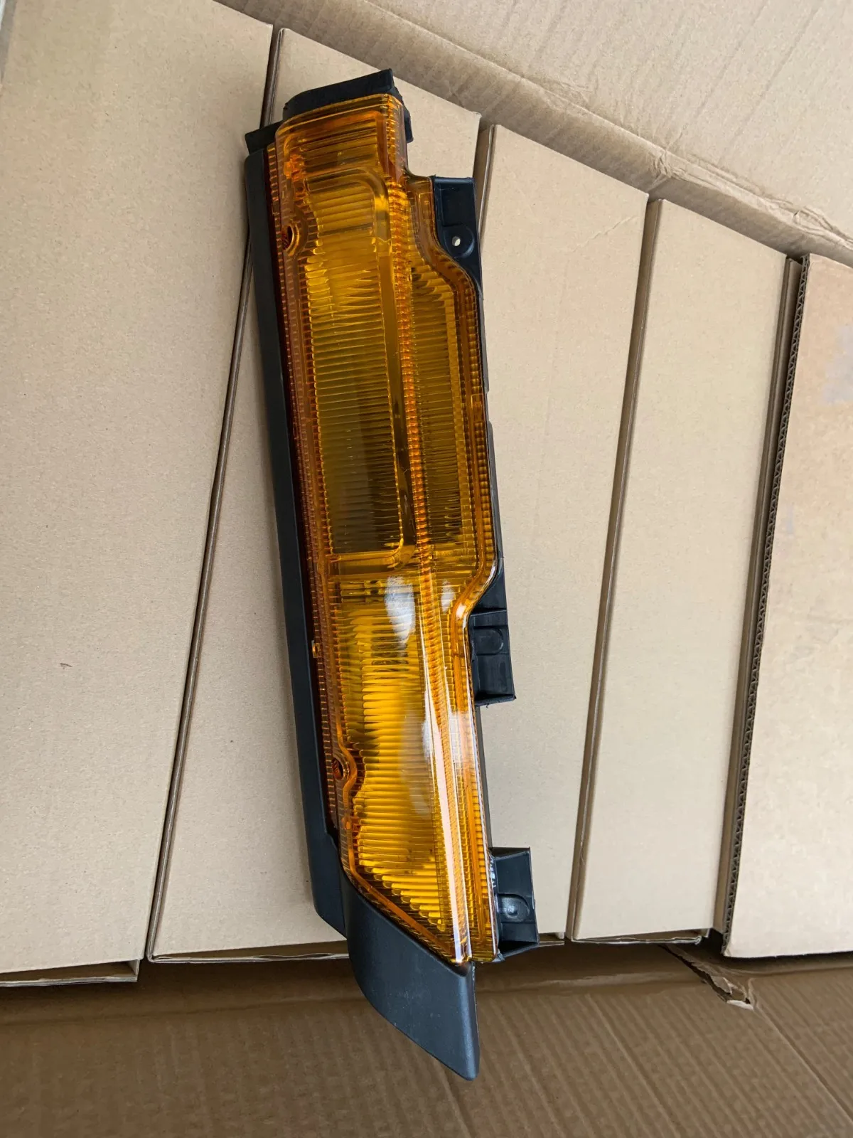 

FOR MITSUBISHI FUSO 94-04 CANTER FB511 TURN SIGNAL LAMP MC139774 LH