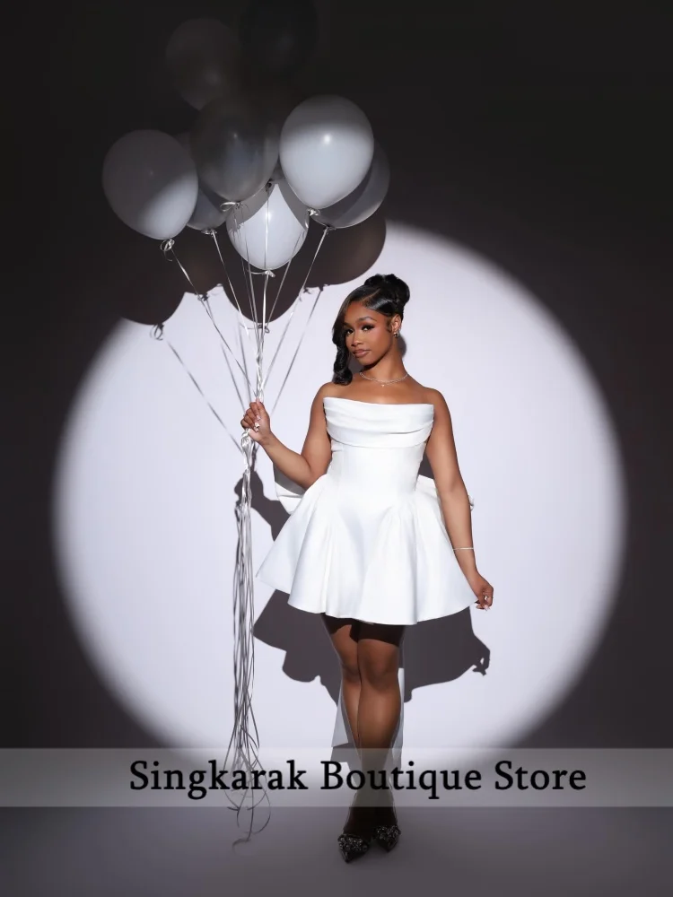 White A Line Mini Customized Prom Dresses Strapless Corset Bow Homecoming Gowns Short Satin Women Formal Party Cocktail