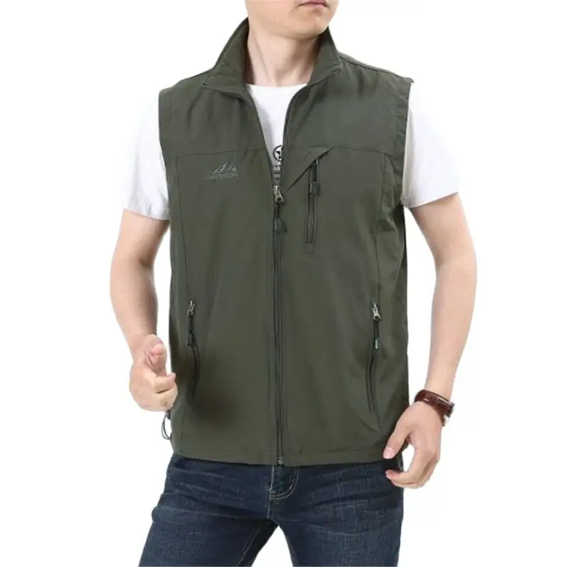 

Hot Sale Winter Men Velvet Warm Vests Male With Many Pockets Thick Multi Pocket Vest Waistcoat Sleeveless Jacket Vest Men