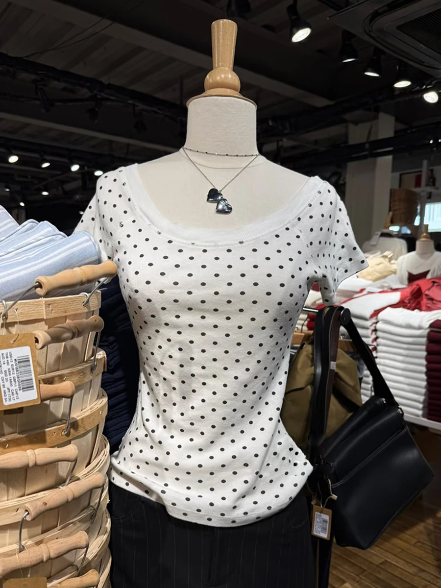 

Белая футболка в горошек с коротким рукавом реглан, женские новые хлопковые тонкие футболки с разрезом на шее, женские летние милые футболки в консервативном стиле