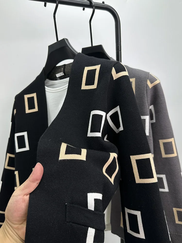 Luxury Quality Men's Designer  - Men'S Fashion V Neck Sweater บทวิจารณ์และราคา