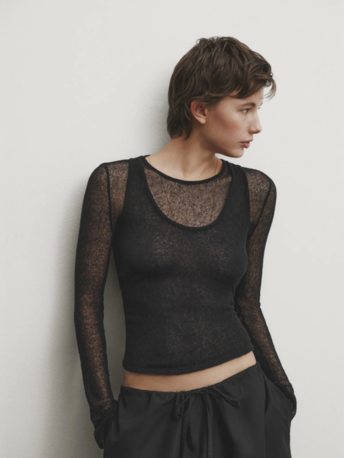 Bla Long Sve T-irt Women's Basic Sle Layering Top Inner Wear Spring 2025 Simple Design Casual round Ne Tee