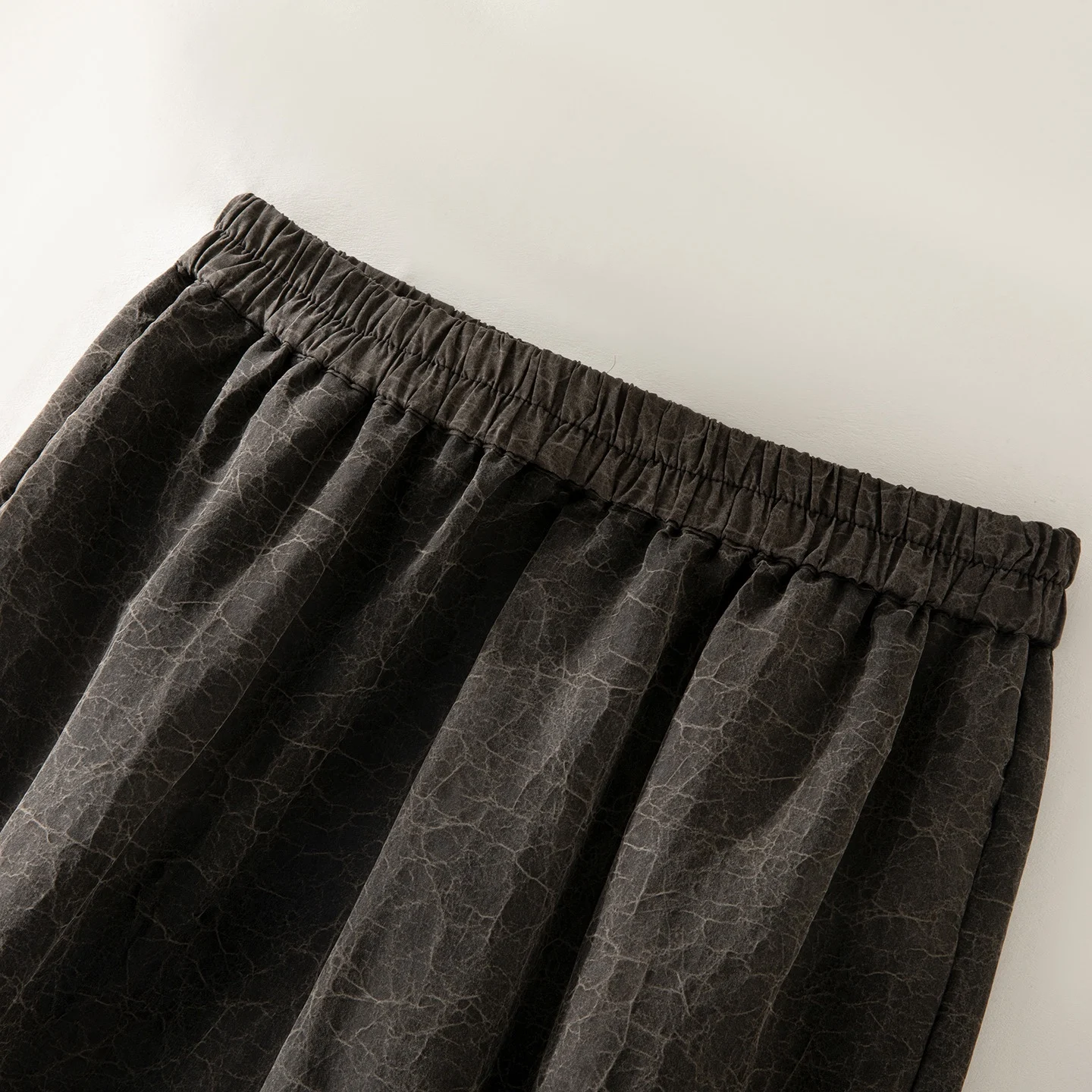 女性のファッション新しい服 100% 天然桑シルク ガンビアード広東ガーゼ タートルクラック エラスティックウエスト カジュアルパンツ