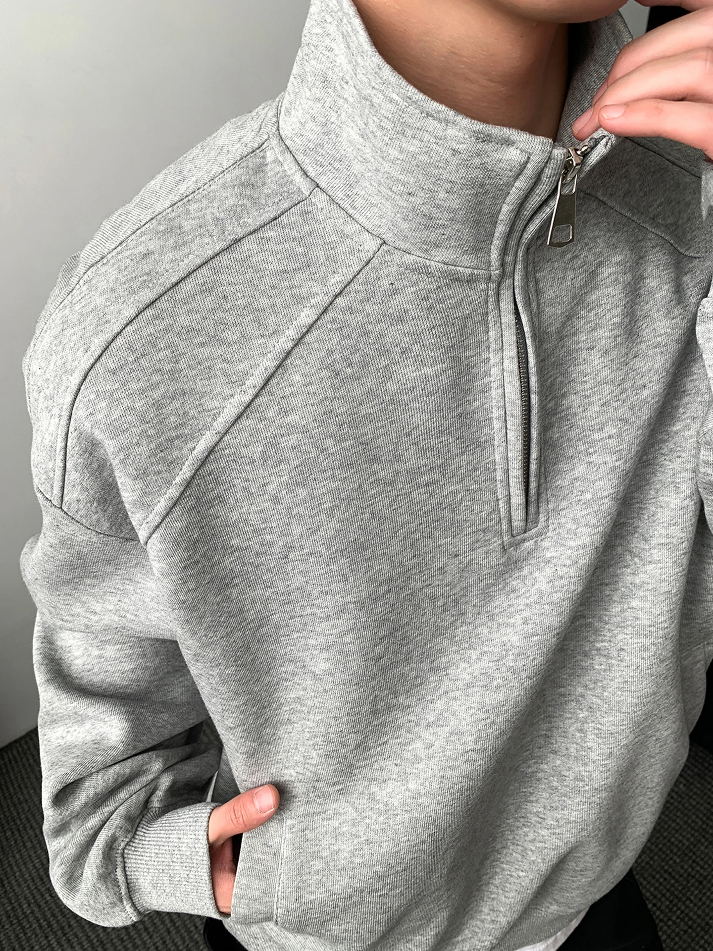 

Heavyweight Pure Cotton Deconstructed Patchwork Stand Collar Men's Sweatirt American Sle Jaet Top for Autumn