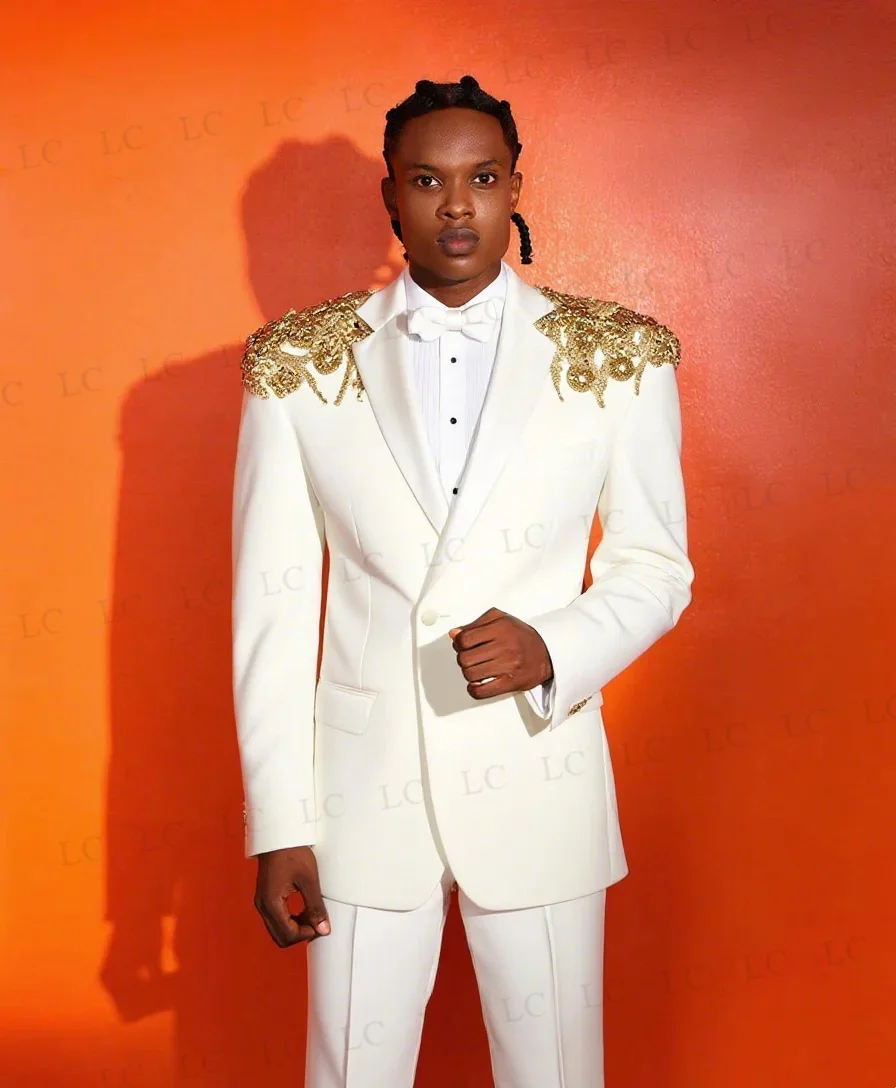 

Fashion 2 Pieces Men Suits Blazer Pants One Button Beadings Appliques Tailored Prom Party Wedding Groom Plus Size Formal Lapel