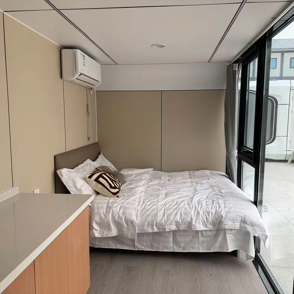 Apple Pod Modular Home Eco Friendly Glamping Capsule Cabin Customized Green Building Design Reusable Portable Prefab Unit