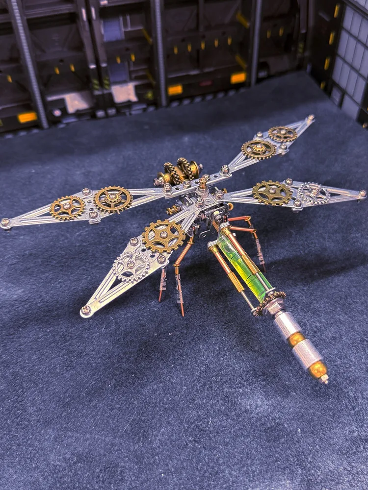 Mechanical Insect Craft Metal Hand Assembled Dragonfly Decor Exquisite Manual Artwork Creative Festival Present