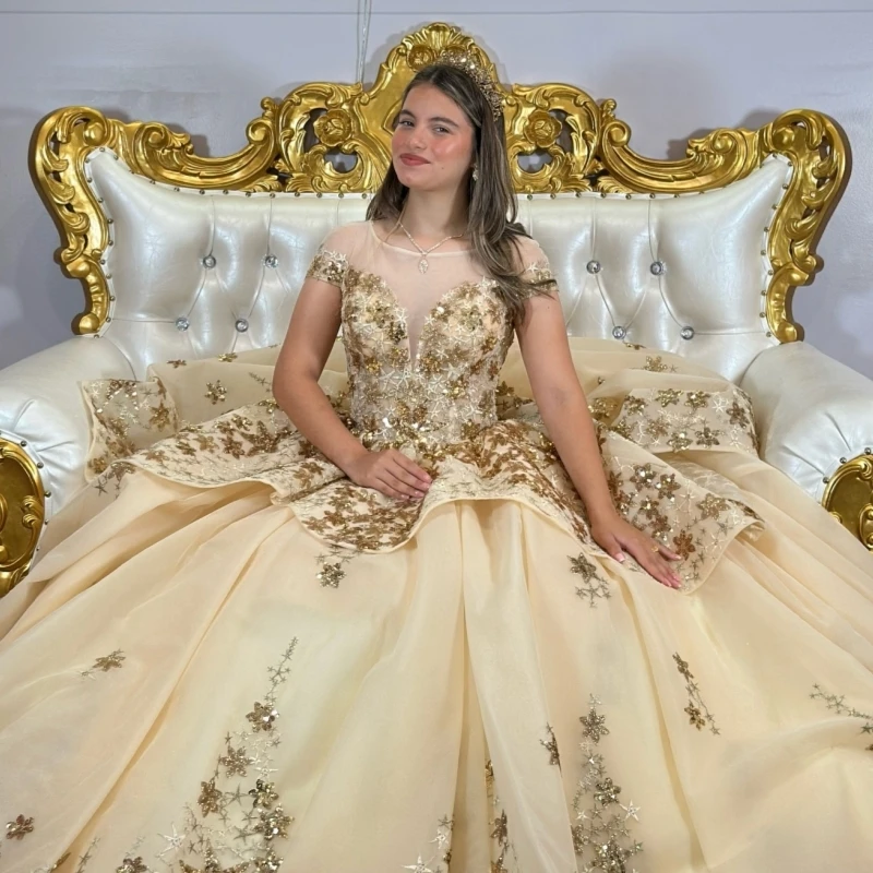 فساتين Quinceanera الكاكي قبالة الكتف الترتر زين الدانتيل الديكور كريستال تول حفلة عيد ميلاد الحلو 16 فستان Vestidos 15