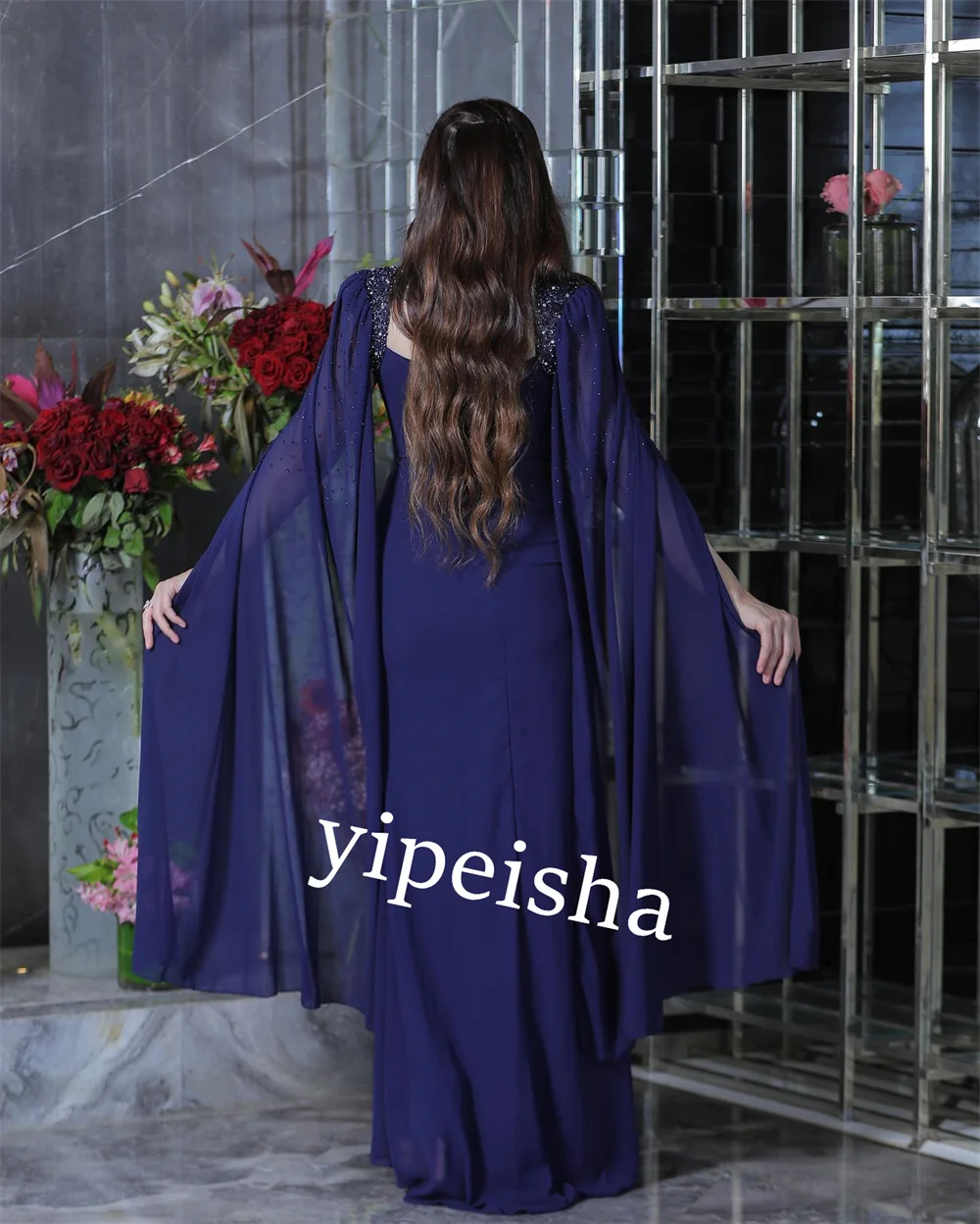 Off-the-ombro Chiffon plissado lantejoulas Graduação Bainha Vestidos Midi, Vestido Ocasião Bespoke