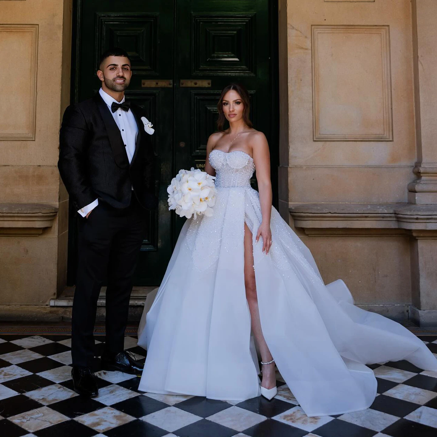 

Sharon Said Luxury Pearls Sweetheart Wedding Dress for Women Sexy High Slit A-line Dubai Bride Gowns 2024 Vestido de Novia SW007