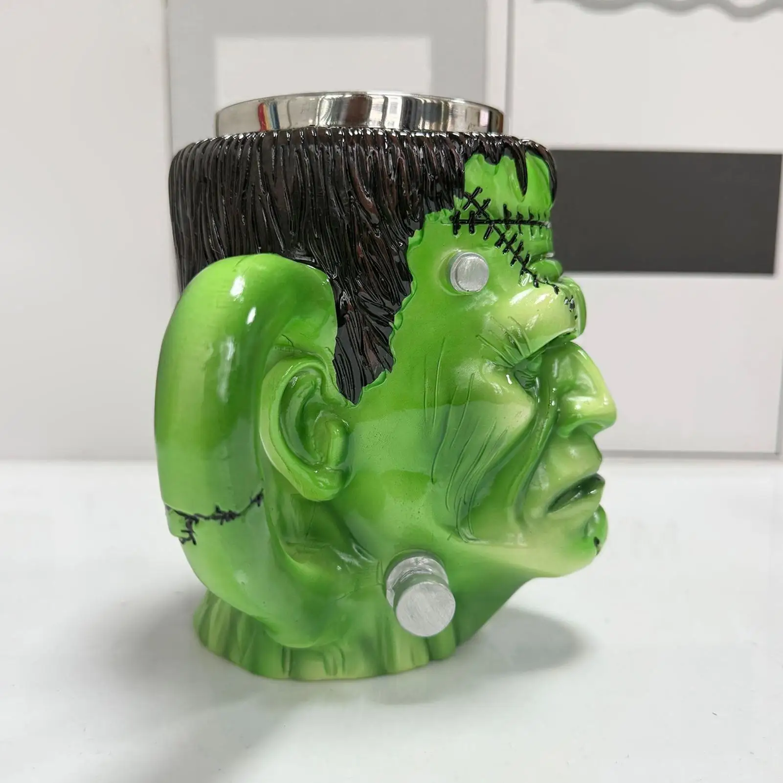 

Новинка на Хэллоуин, кружка, праздничная креативная аниме-чашка, смола, нержавеющая сталь, 3D-дизайн, кружка для украшения вина, молока, подарки для друзей