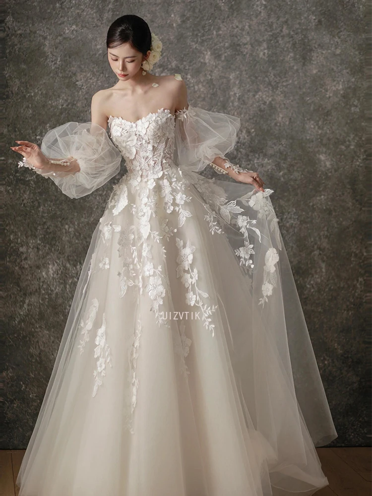 Robes de mariée de luxe pour femmes, manches bouffantes détachables, laçage, plis appliqués, robe de bal personnalisée