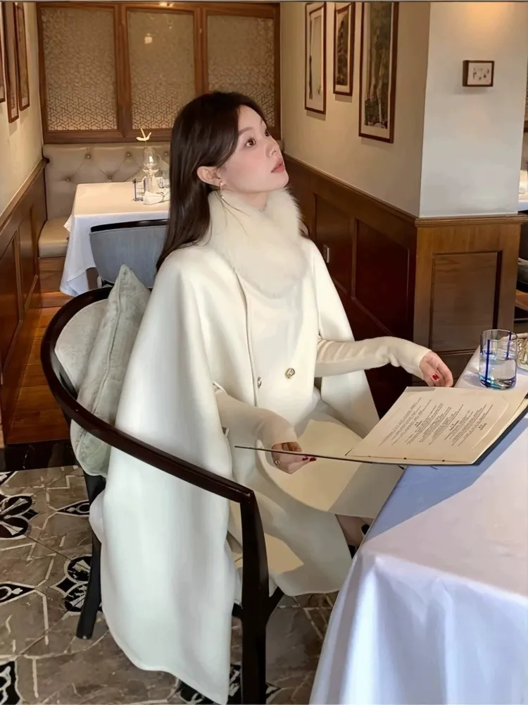 2026 Winter New Women Short Cape Shawl Double-Faced Wool Coat with Faux Fox Fur