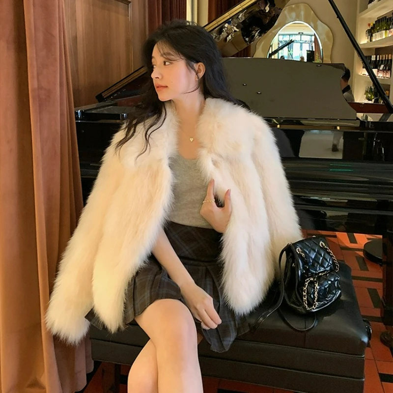 新ファッション社交界スタイル 海寧産フォックスファーコート 2026年冬 レディースファー ジャケット 厚手襟付き 小柄な女性向けベストセラー