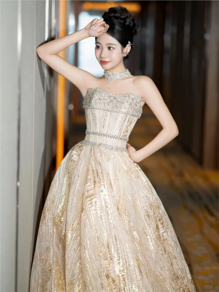 

Strapless new toasting student coming-of-age dress