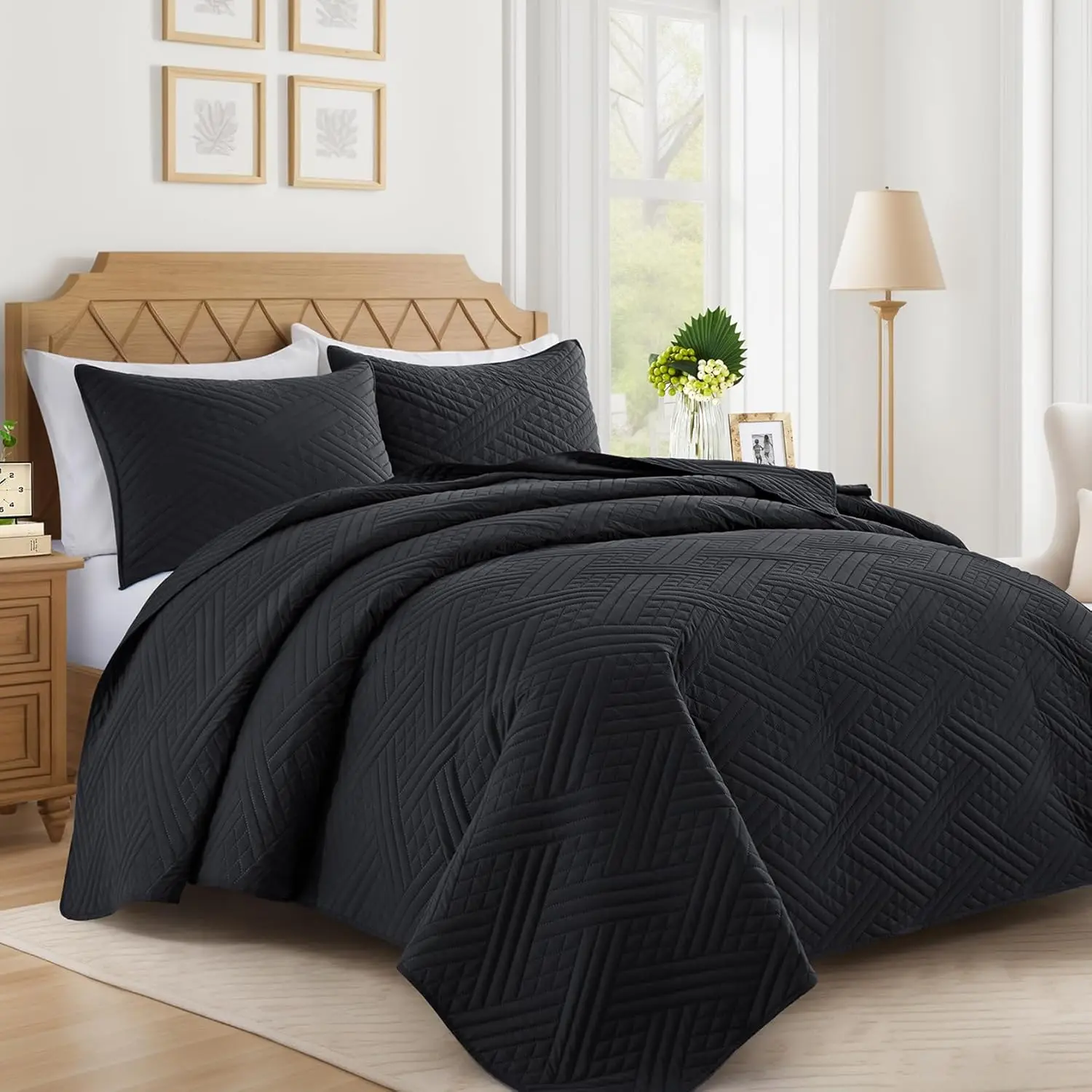 

Queen Size Black Striped Quilt Set - Lightweight Microfiber Summer Bedspread with 2 Pillow Shams