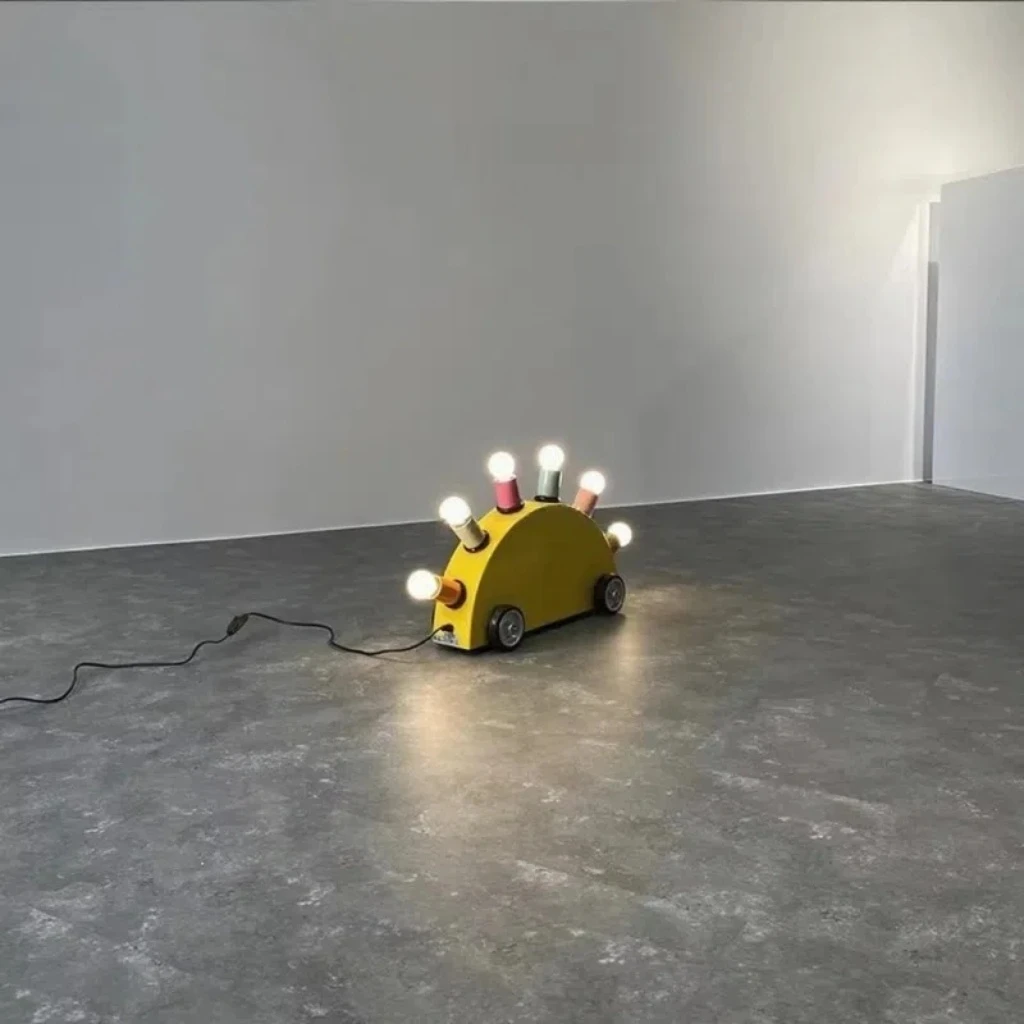 النمط الإيطالي للأطفال الكرتون سيارة ديكور المنزل حلية الإضاءة ممفيس الكلاسيكية لمبة مكتب السرير القراءة ضوء الليل Led