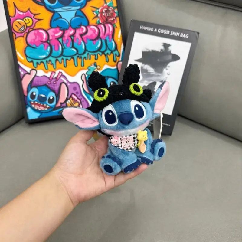Stitch พวงกุญแจหลายสไตล์ของเล่นตุ๊กตาจี้ตุ๊กตากระเป๋าเป้สะพายหลังจี้ตกแต่งตุ๊กตา Plush เด็กของขวัญวันเกิดฮาโลวีน