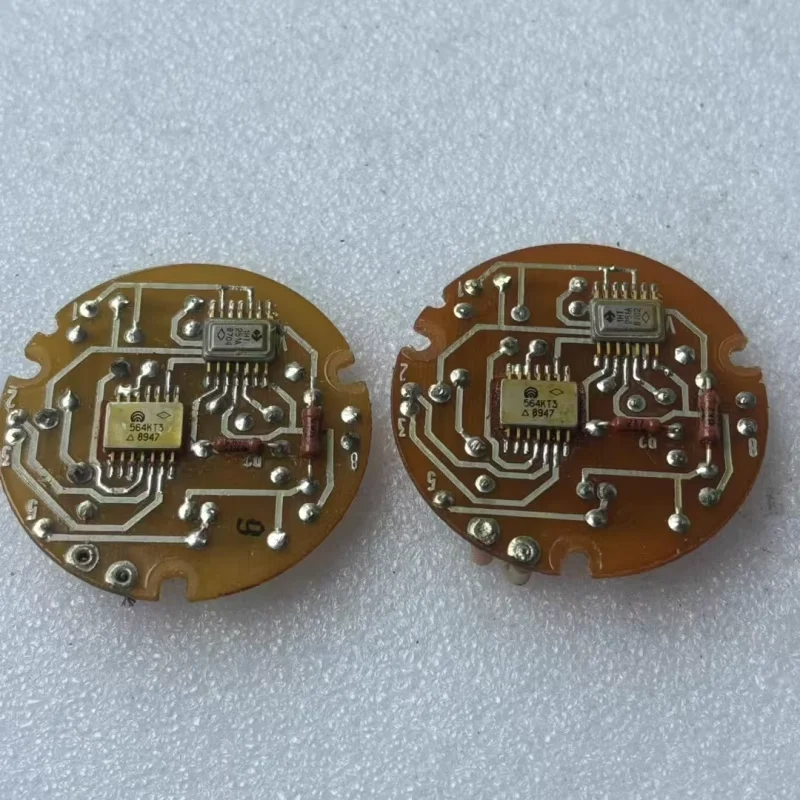 

20250611 Russia 564KT3 and 1HT251A gold-plated chips for sale with plates