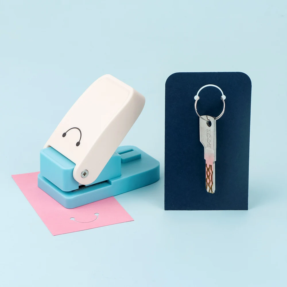 

1 шт., креативный брелок произвольного цвета, аксессуар, дырокол для DIY, скрапбукинг, изготовление ваших собственных брелоков, демонстрационные карты для ювелирных изделий