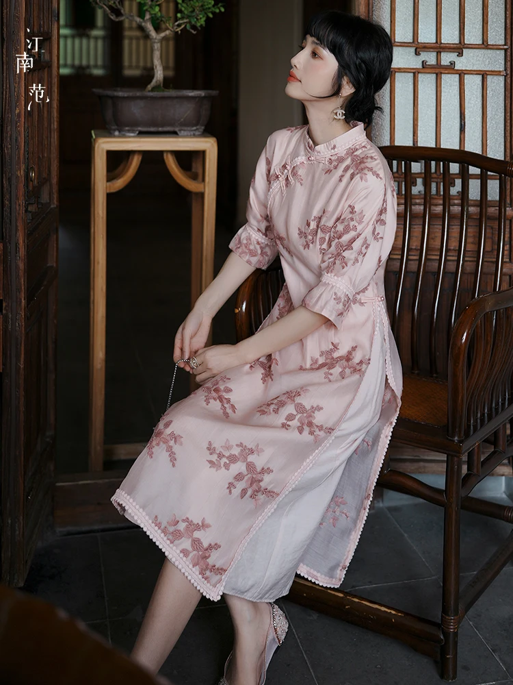 

Young Sle Jiangnan Flavor Improved Luxury Slimming Embroidered Waist-Cinching Mid-Length Gown High Slit Floral