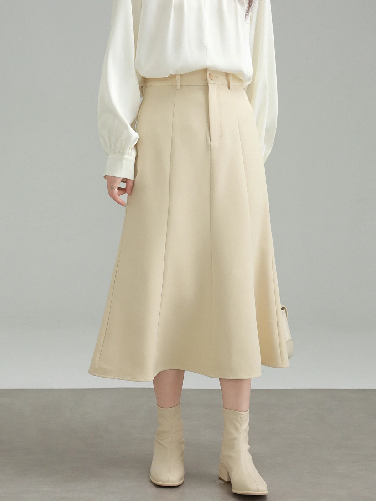 กระโปรงทรงเอเอวสูงระดับกลางสำหรับผู้หญิง ทรงเข้ารูป กระโปรงทรงเมอร์เมดบานออก  กระโปรงทรงเอแบบลำลองสำหรับฤดูใบไม้ร่วงและฤดูหนาว เหมาะสำหรับใส่ในชีวิตประจำวัน