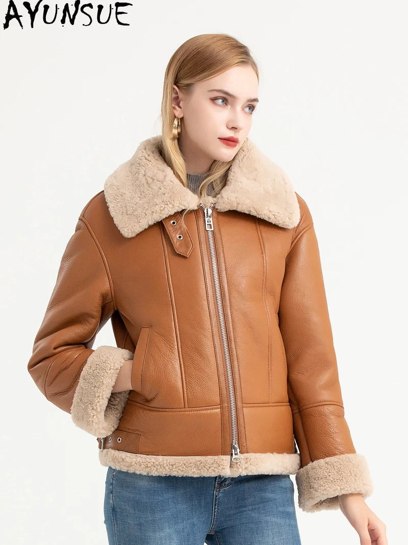 AYUNSUE Cappotto di pelliccia di montone naturale Giacca da donna in vera pelle Cappotto invernale 2025 Abbigliamento donna Giacca da moto Stile corto