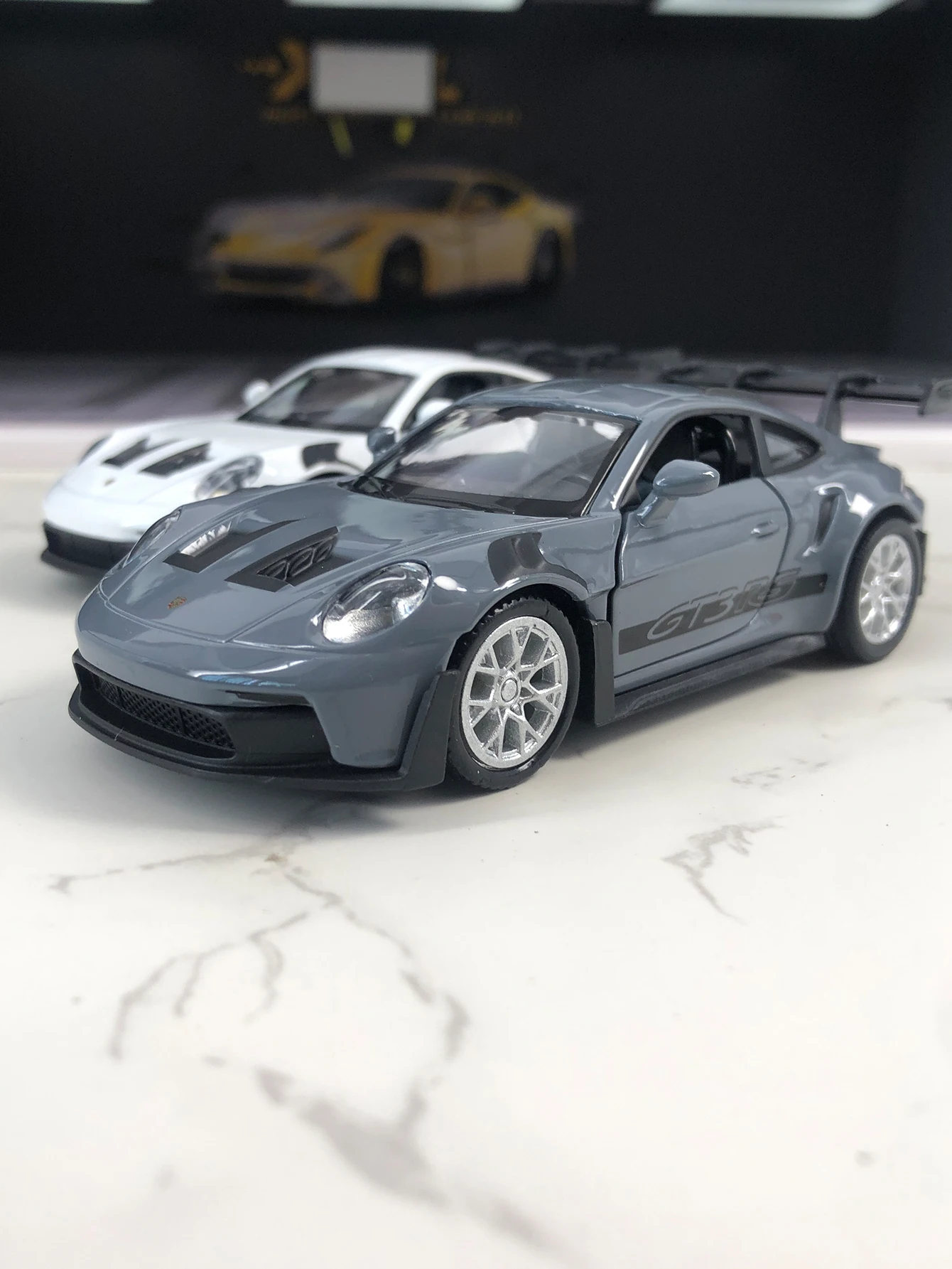 RMZ City 1:36 Simulation Zinc Alloy Porsche 911 GT3 RS Model Car, Static Ornament, Metal Collectible Gift Car