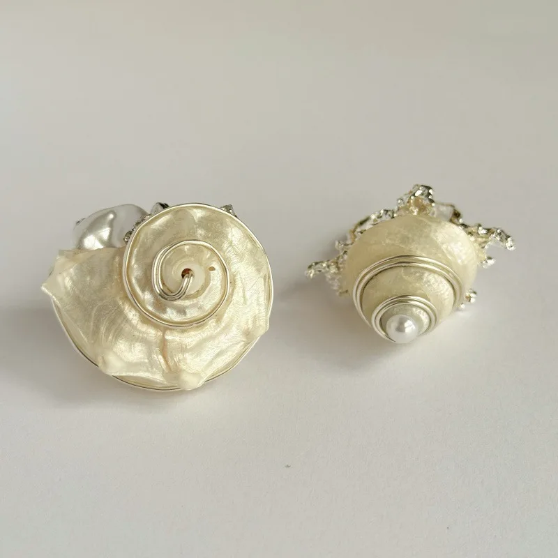 Bohemia Natural Shell Snail Rings for Women Fashion Accessories Exaggerated Ocean Animal Ring Charm Jewelry Gift Daily Wearing