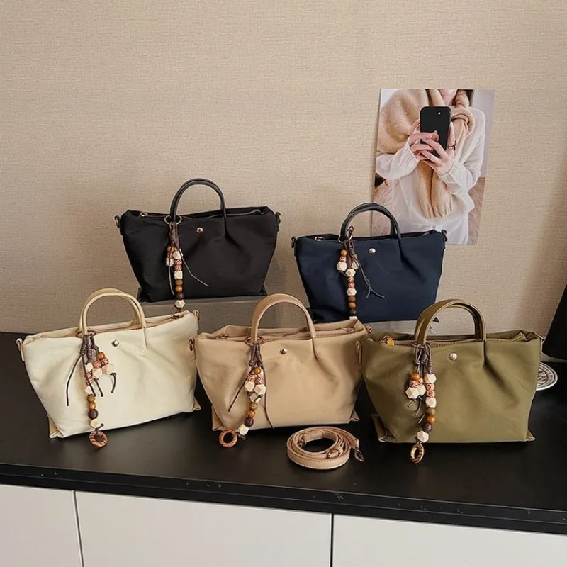 

Luxurious Ins Style Hobo Bag 2025 New Model Soft Curves Maillard Color Underarm Shoulder Bag Female Stylish