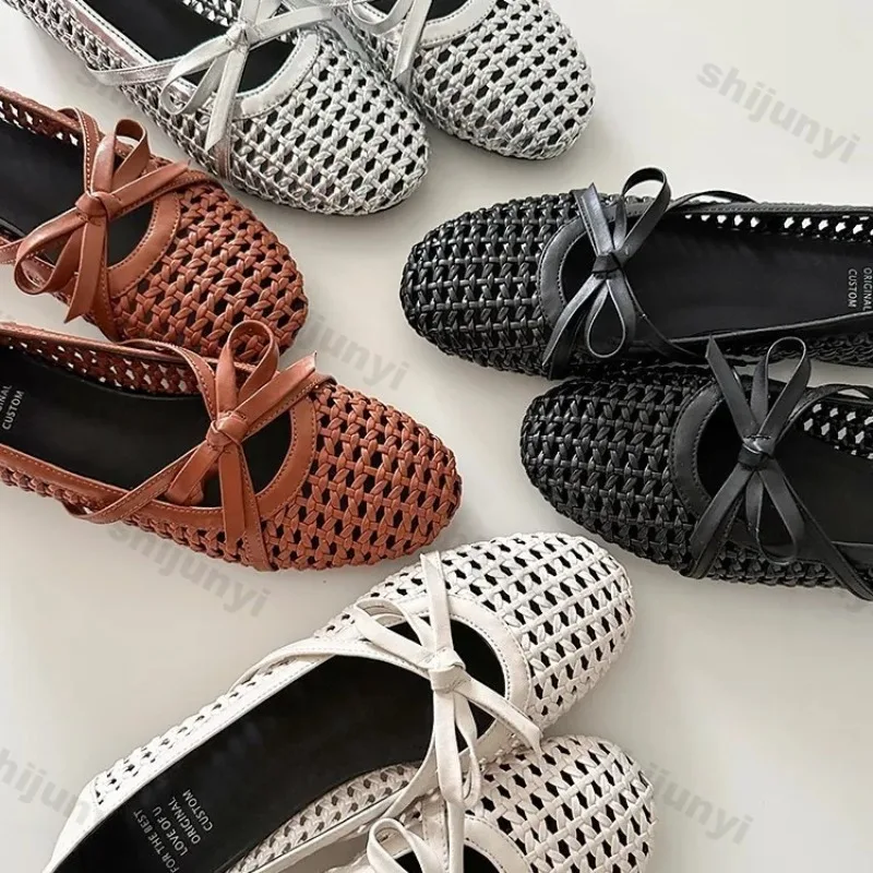 

2025 Summer Fashion Hollow Weaving Mesh Bow Design Flat Single Shoes Women's Round Head Ballet Style Breathable Elegant Sandals