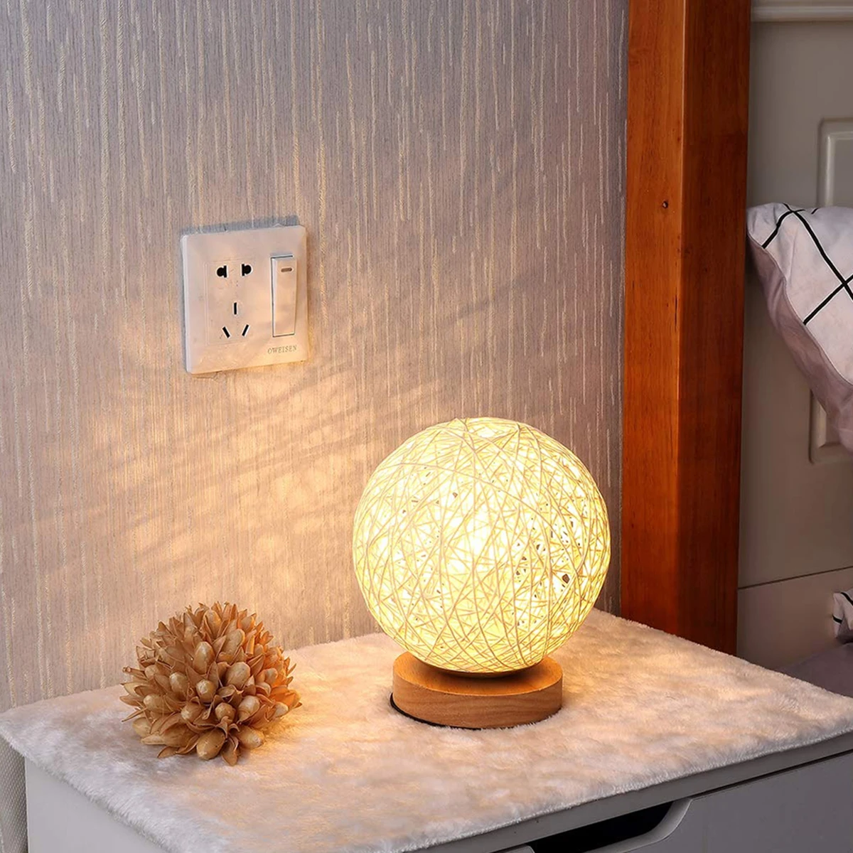 LED Rattan Ball Night Light USB Table Lamp Dimmable Hand-Knit Rattan Ball Lampshade Bedside Lamp Bedroom Decor Moon Night Light