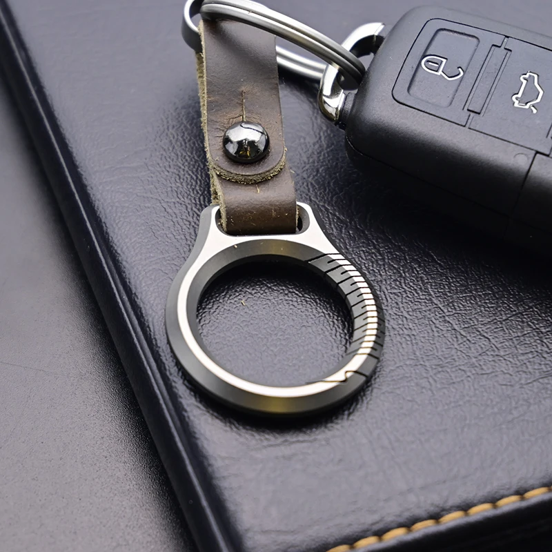 TC4 Titanium Alloy Men's Keychain - Luxury Car Key Holder With Cowhide Strap, Super Lightweight Waist Clip Keyring For Dad