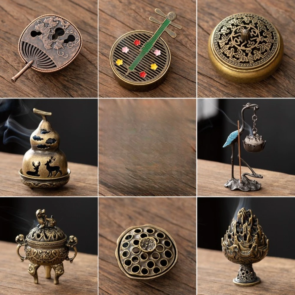 Chinese-style Vintage Aromatherapy Ornament Alloy Hollow Censer Yoga Meditation Home Office Desktop