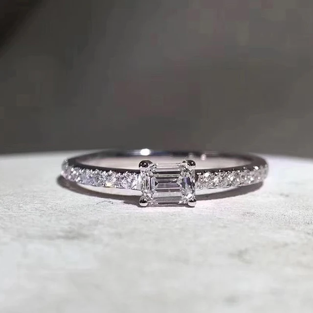 Huitan Fashion Design kobiety ring Finger z olśniewającym cyrkoniami kamień wykwintne cienkie pierścienie ślub panny młodej Party elegancka biżuteria