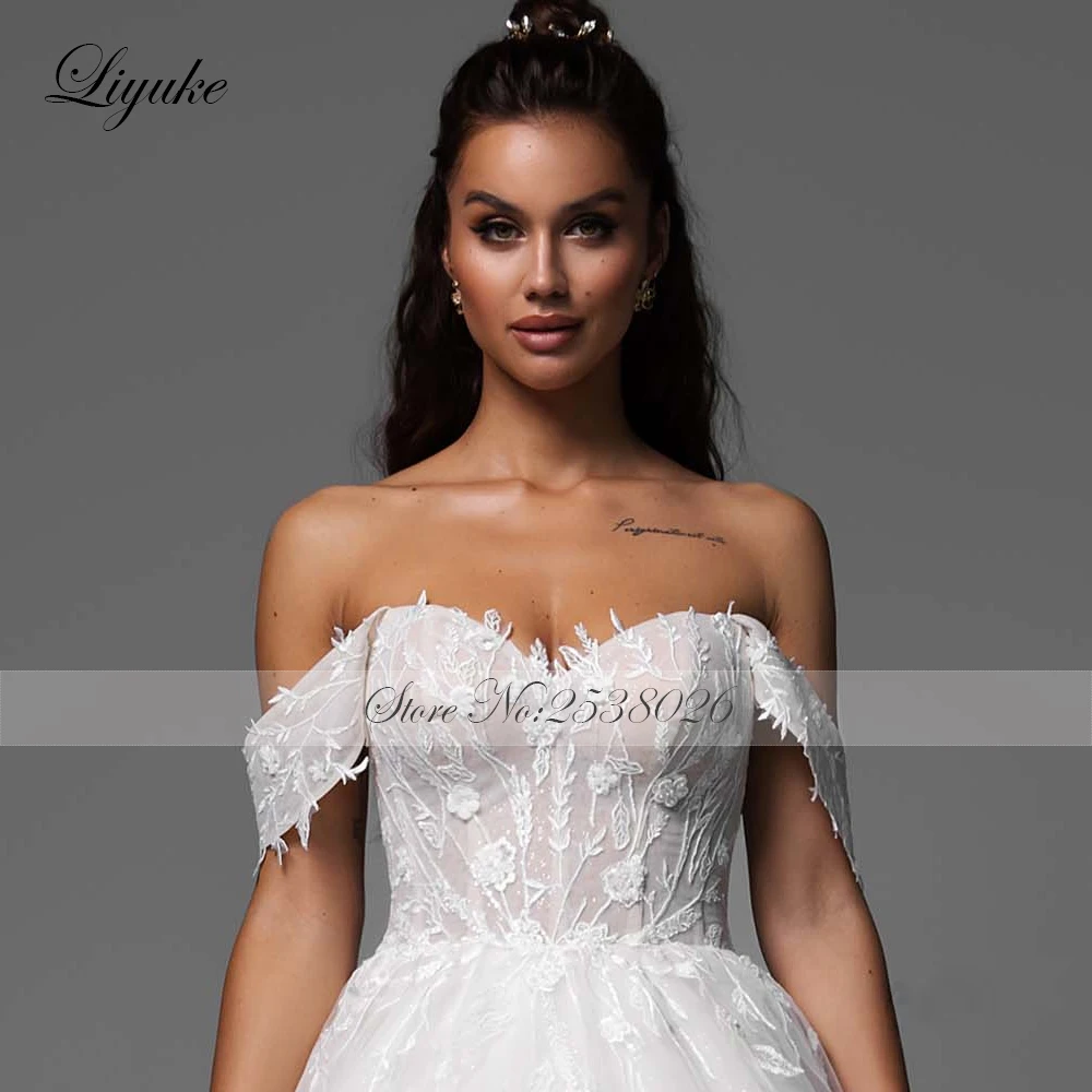 Liyuke Simple Style A Line Wedding Dress With Sweetheart Off Shoulder Sleeves Appliques Lace Bridal Gowns