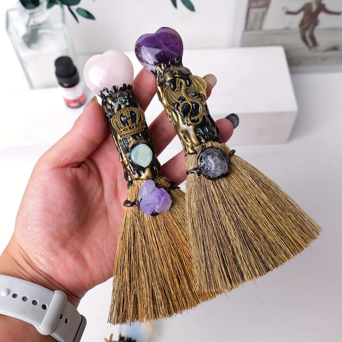 Enchanting Heart Shaped Natural Crystal Broom Quartz - Magic Energy Cleanser for Spiritual Healing and Fengshui Gift Halloween