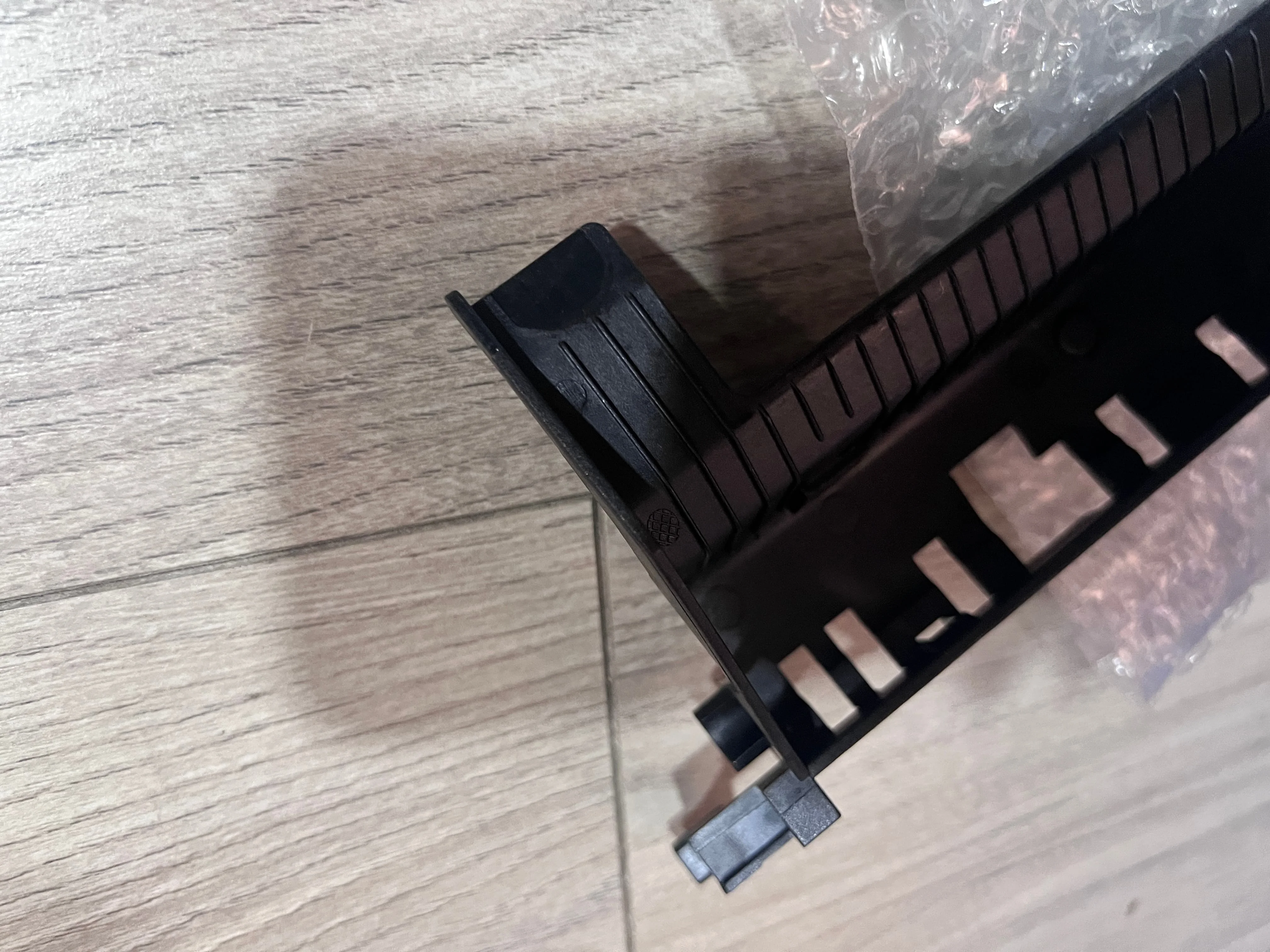 

FK-7105 FK-7107 302NL93060 302NL93070 Направляющая фьюзера для Kyocera TASKalfa 3010i 3510i 3011i 3511i