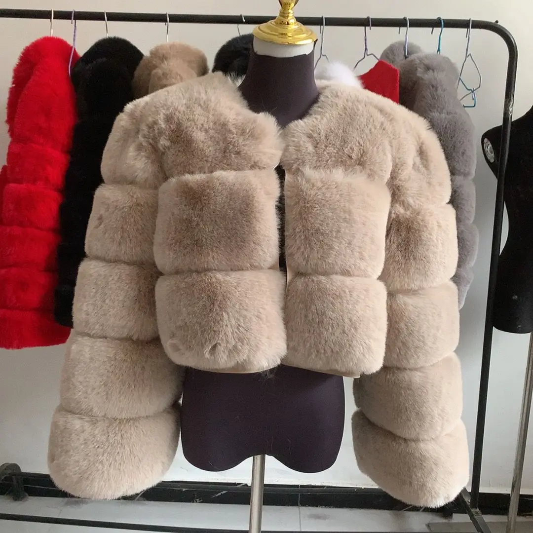 レディースフェイクファージャケット厚いコートショートファッション冬暖かいフェイクファーコート毛皮のようなコートクリアランスは女性の合成毛皮のコートを提供しています