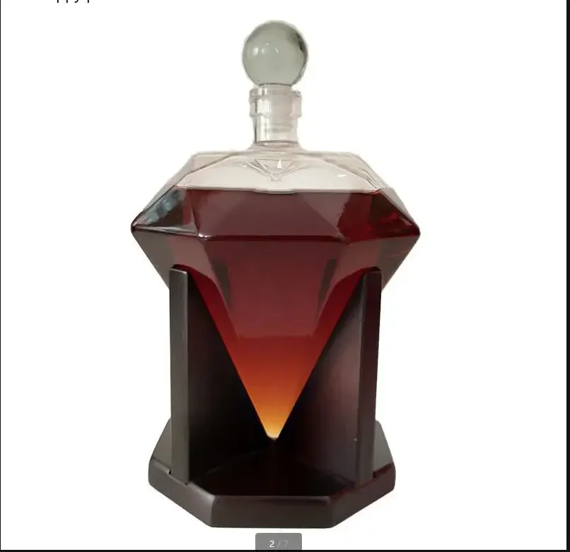 

Diamond Shaped Glass Bottle with Wooden Base Thickened Glass Pitcher Flagon Decanter Hip Flasks Liquor Bottle Whiskey Bottles