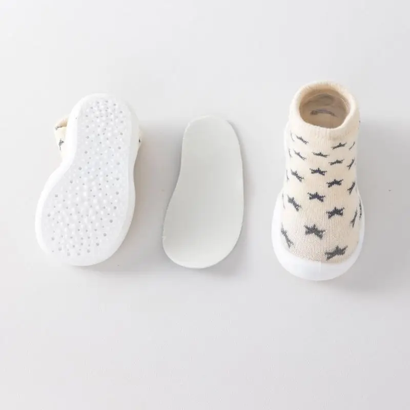 Новинка, осенне-зимняя обувь со звездами, искусственная кожа, детские Нескользящие носки для мальчиков и девочек, обувь с резиновой подошвой, мягкая хлопковая первая обувь