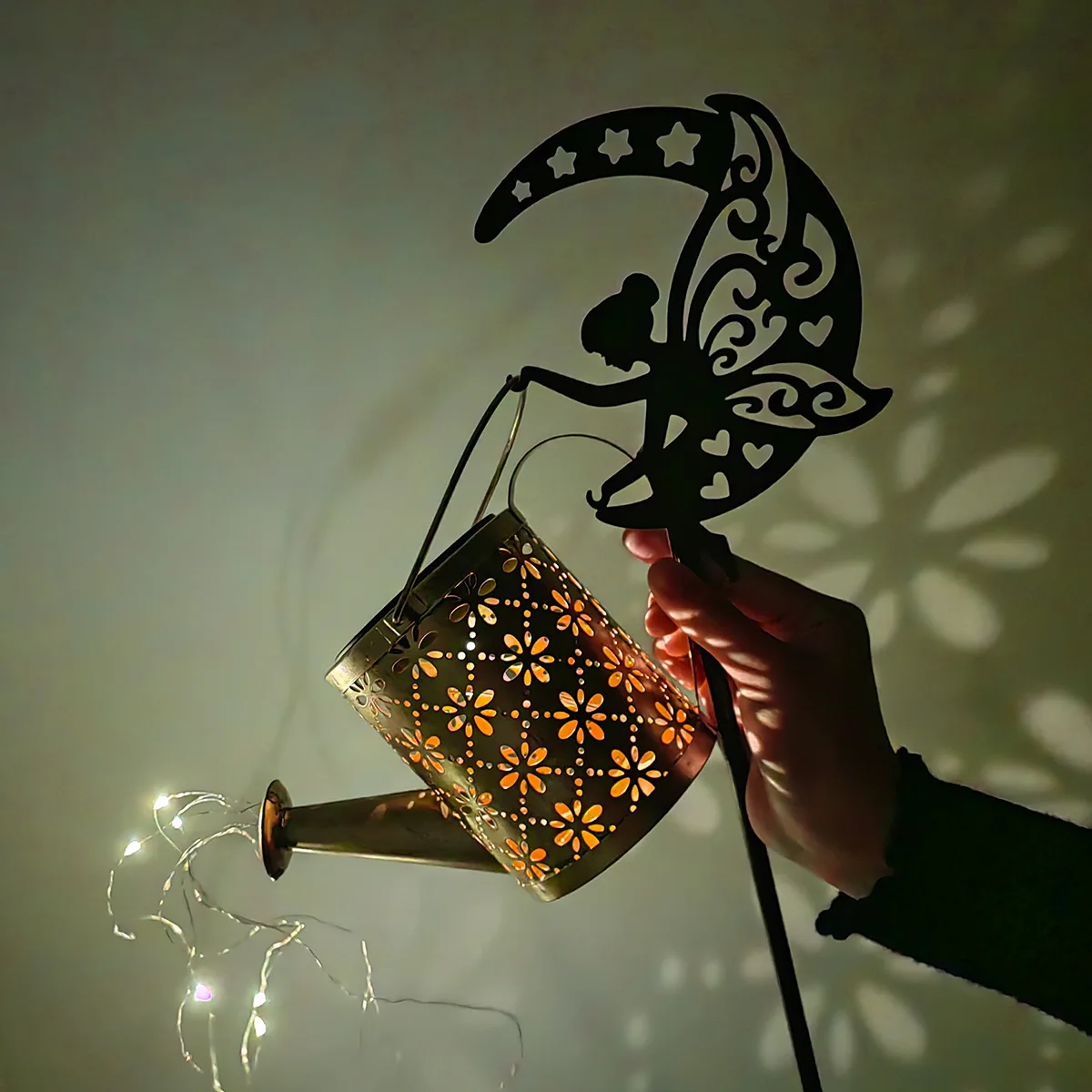 ‌Rustic Iron Flower Stake - Weatherproof, Romantic for Patio & Yard Decor